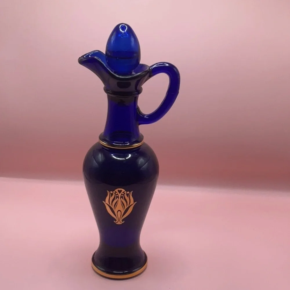 Vintage AVON Nile Blue Bath Urn Skin-So-Soft Bath Oil 6oz Cobalt Glass W/ Box